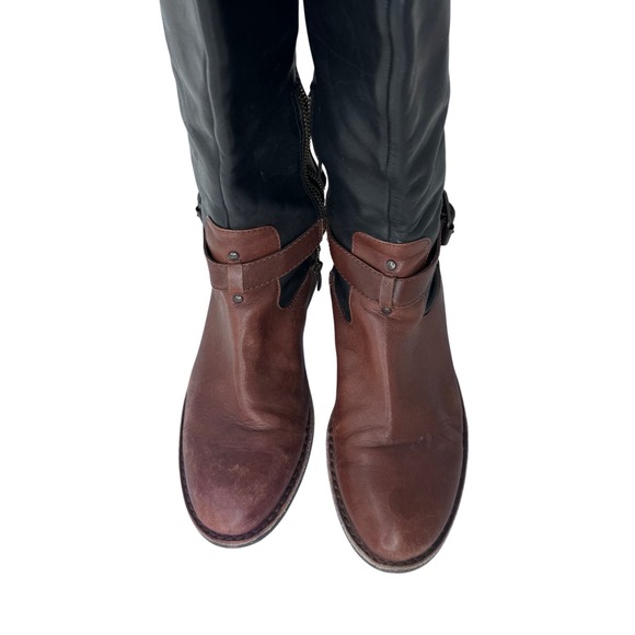 Vince Camuto Flavian Riding Boots Buckle Knee High Leather Black Brown Size 7B - Picture 3 of 12